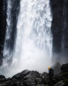 Read more about the article Hiking fra Tjørnuvik til vandfaldet Fossa