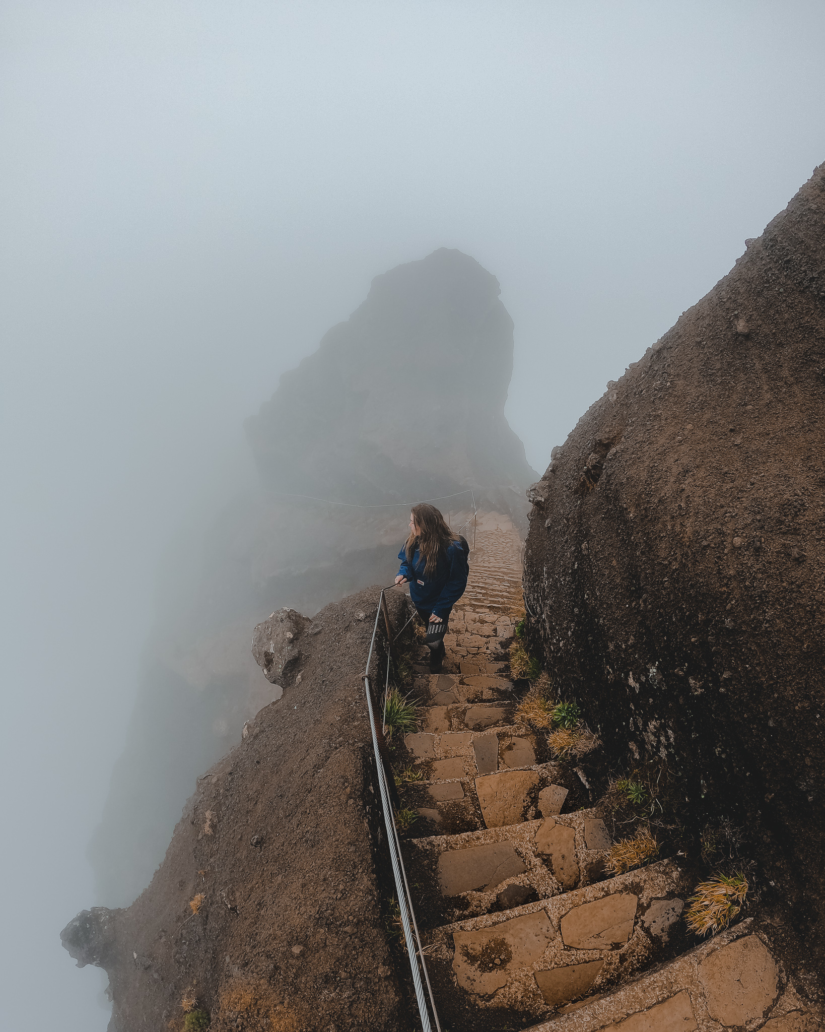 You are currently viewing Hiking oppe i skyerne –  Pico Do Arieiro til  Pico Ruivo