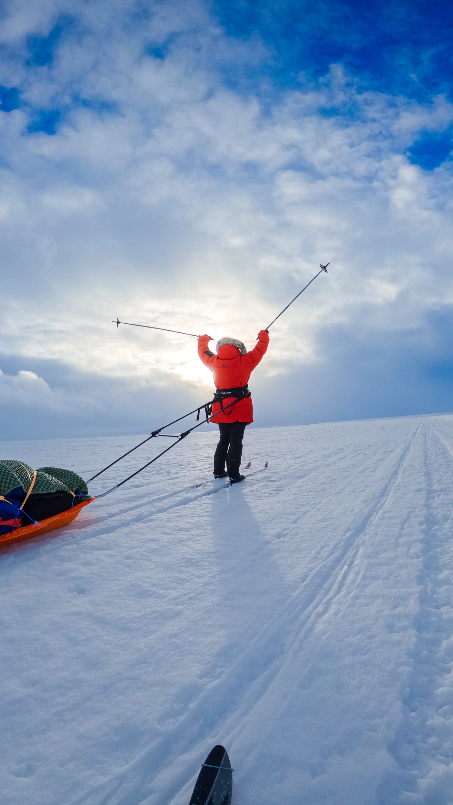 Read more about the article Tværs igennem Finnmarken – 100km i sne med ski og pulk